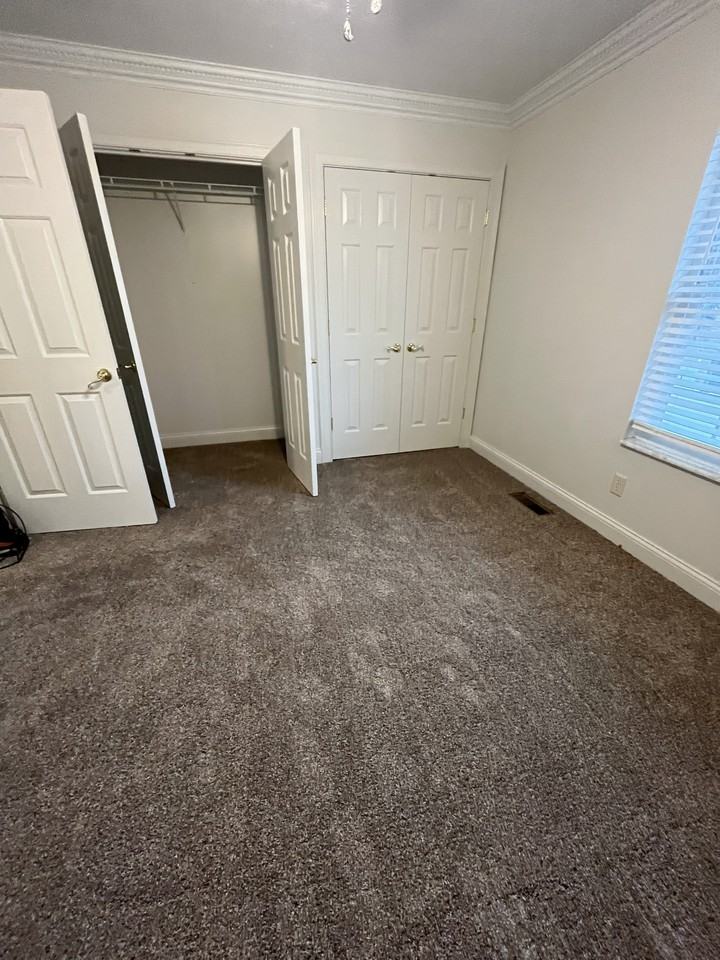 27 N East St #27 - Photo 6 of 10