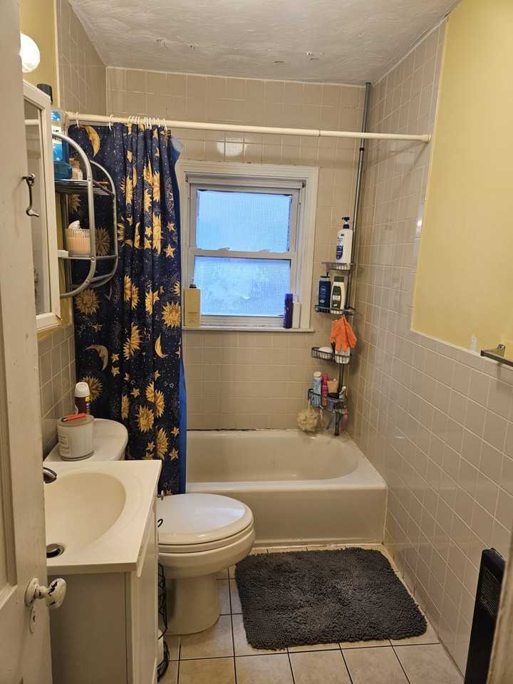 15 Brock St #4 - Photo 2 of 5