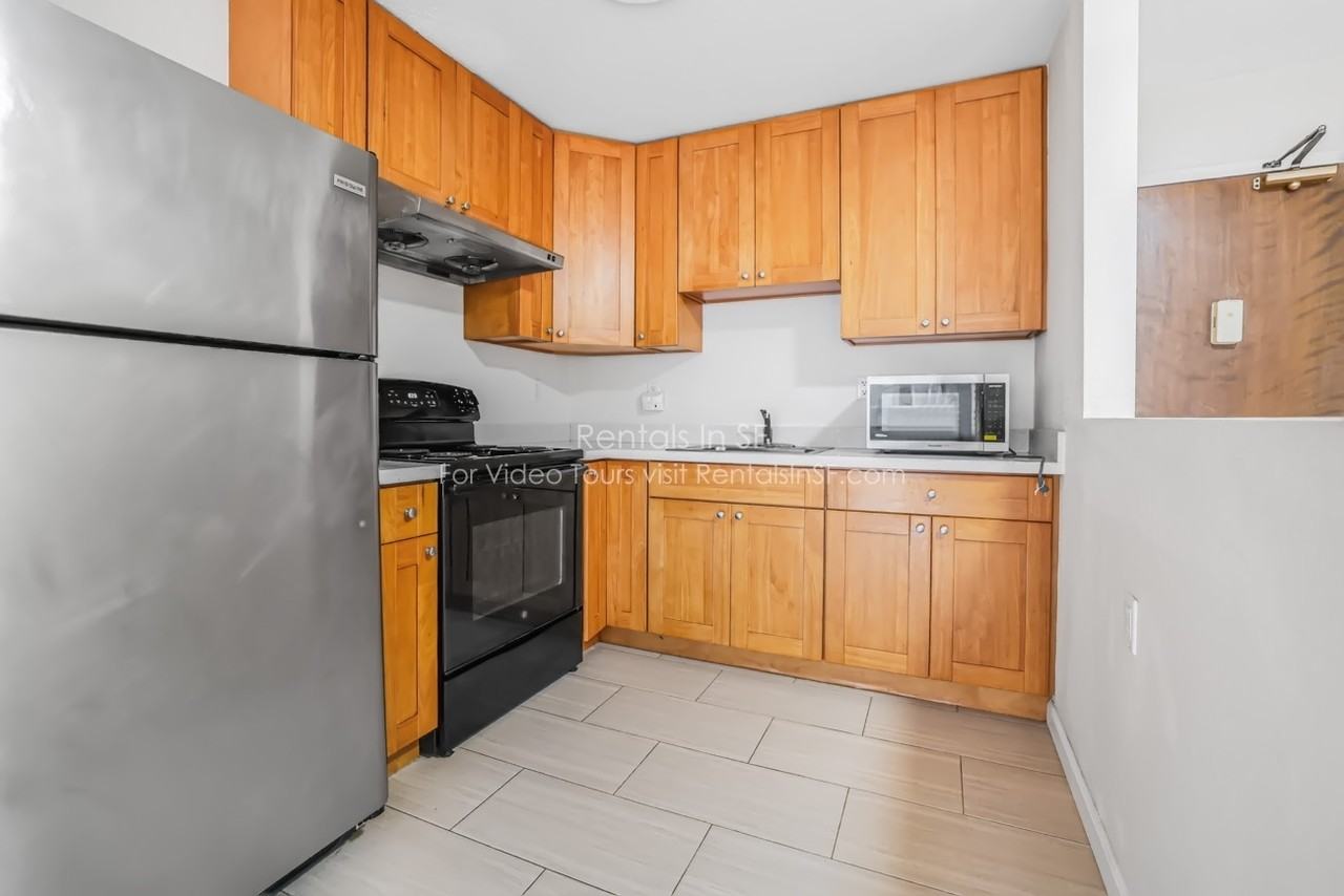 319 21st Ave #2 - Photo 2 of 14