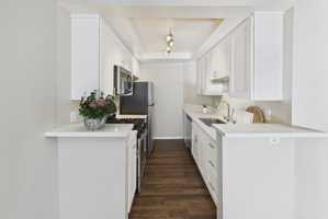 featured image of 1807 N Las Palmas Ave