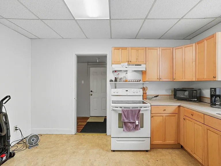 911 E Illinois Ave #NA - Photo 4 of 12