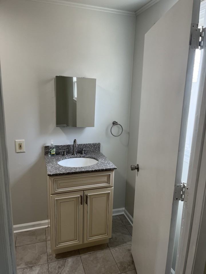 Graystone Pl #NA - Photo 6 of 11