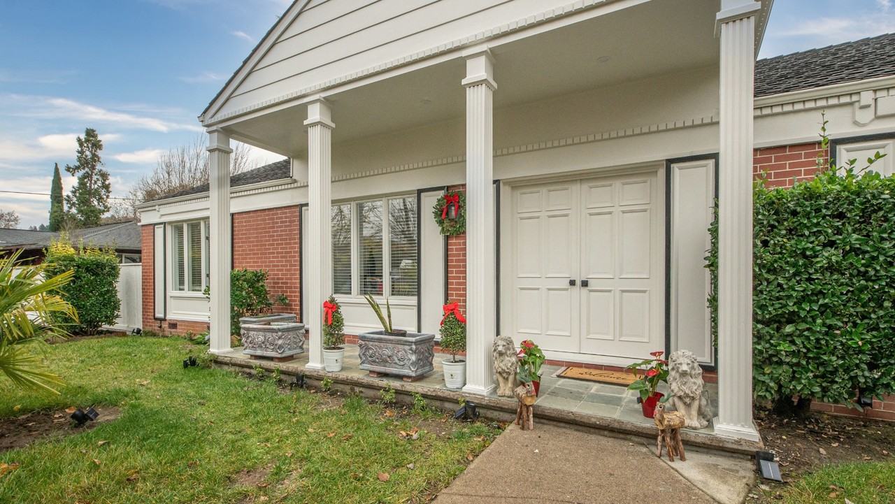 1819 Cedar St - Photo 6 of 10