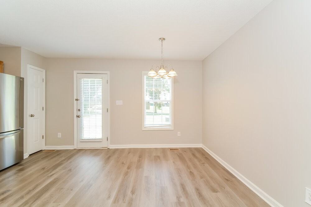 1256 Grovewood Dr - Photo 7 of 16