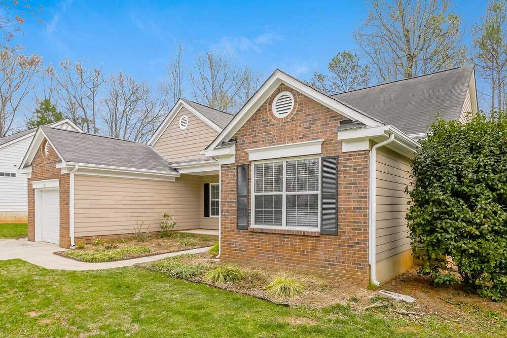 3913 Leghorn Ct - Photo 3 of 16