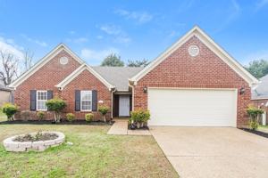 featured image of 5431 Fernglen St