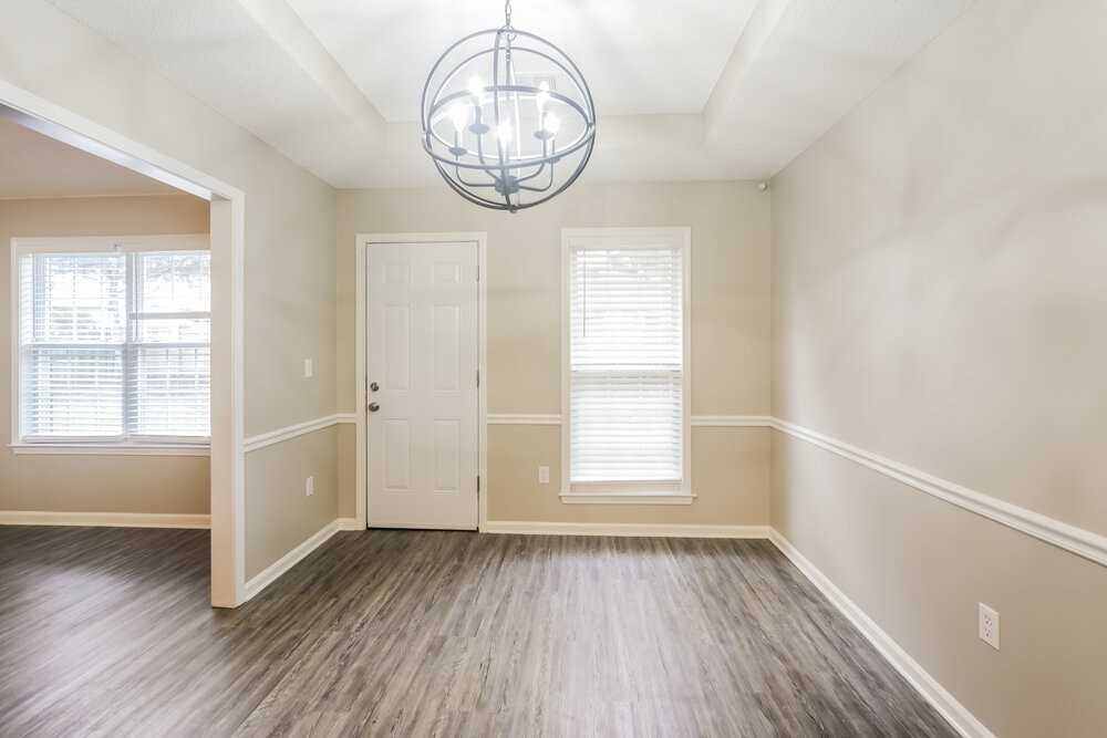 5431 Fernglen St - Photo 5 of 16