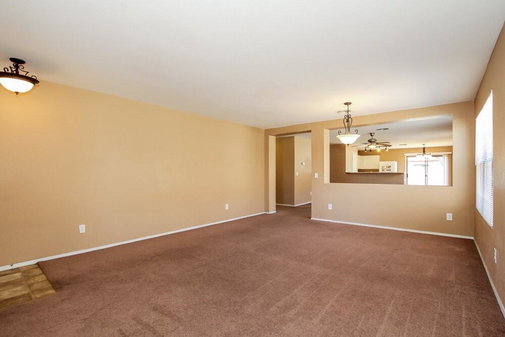 3012 W Running Deer Trl - Photo 3 of 17