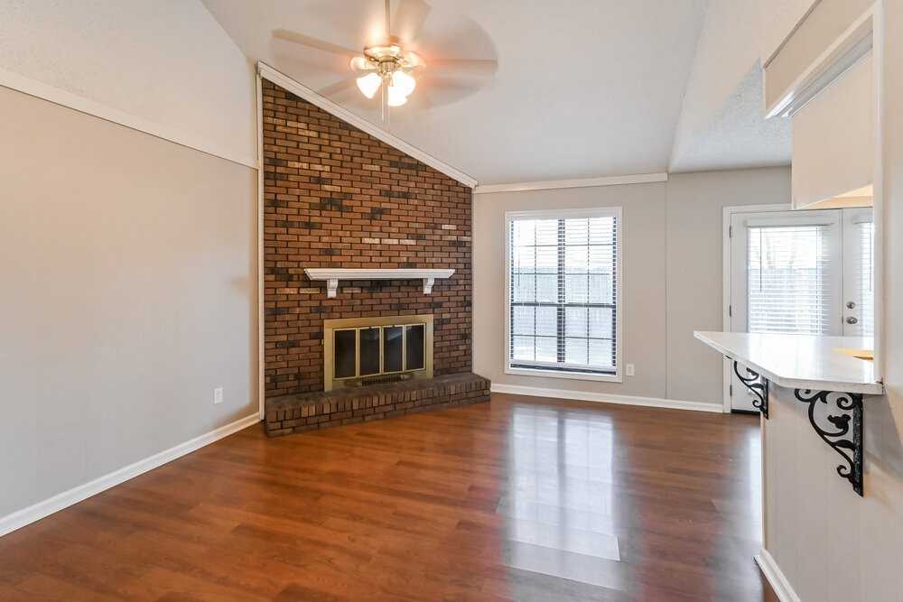 7201 Skidmore Cv - Photo 3 of 16