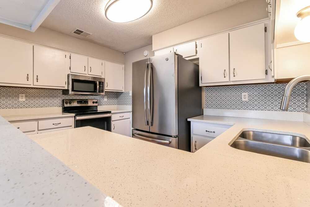 7201 Skidmore Cv - Photo 7 of 16