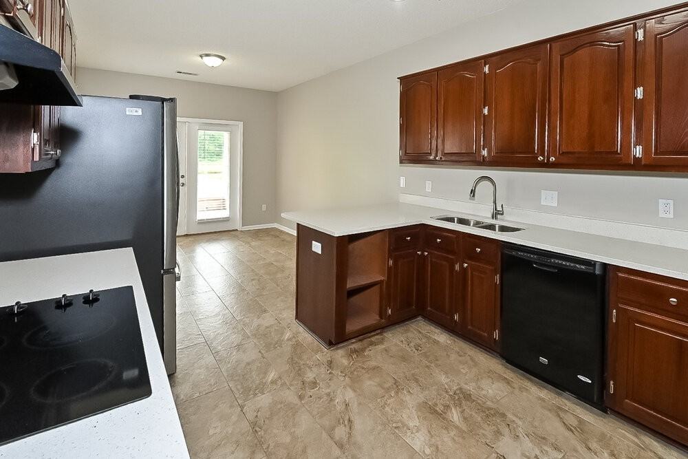 6348 Cheyenne Dr - Photo 7 of 17