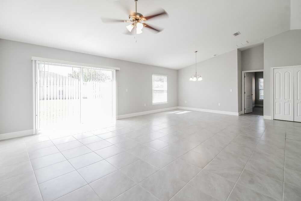 8 Bradford Ct - Photo 4 of 16