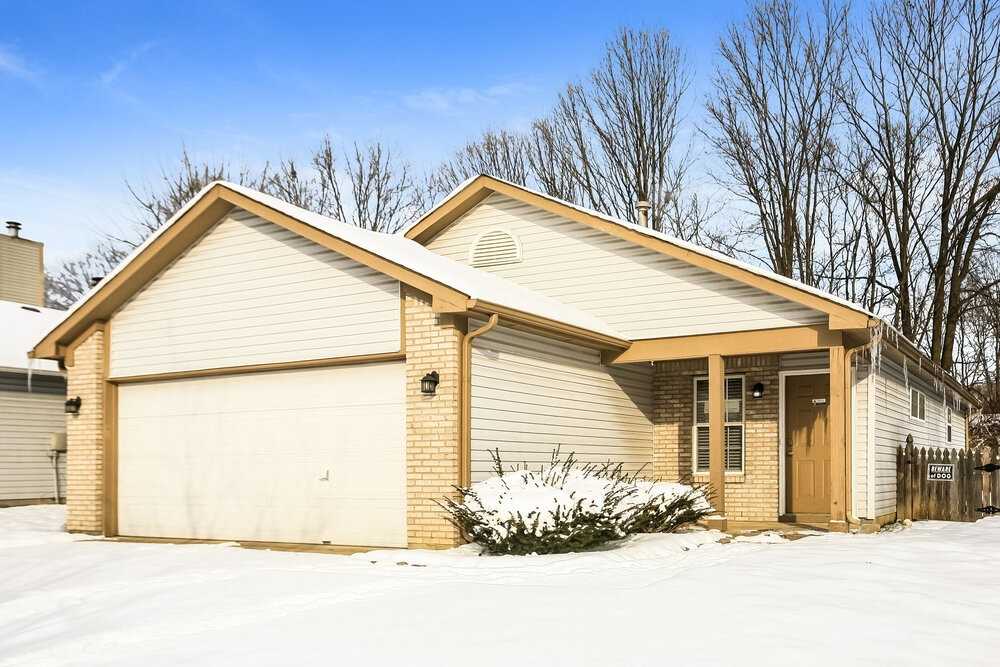 8904 Lighthorse Dr - Photo 3 of 16