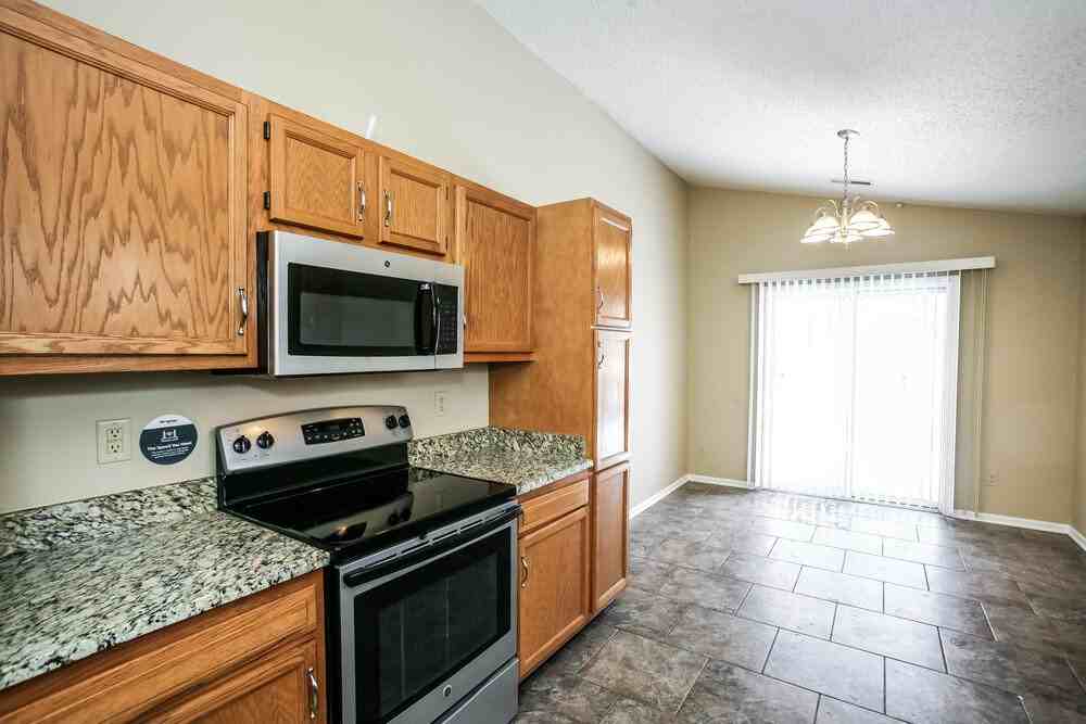 8904 Lighthorse Dr - Photo 7 of 16