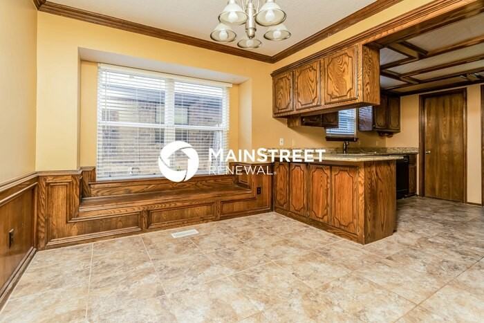 708 Cactus Ct - Photo 5 of 16