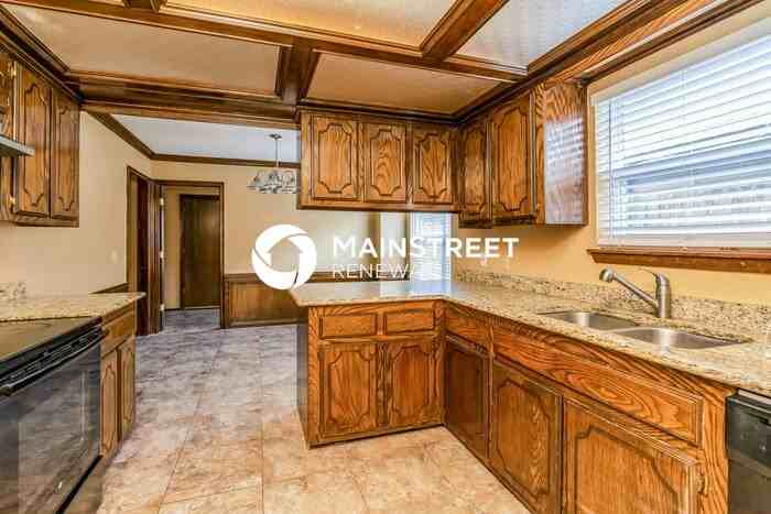 708 Cactus Ct - Photo 7 of 16