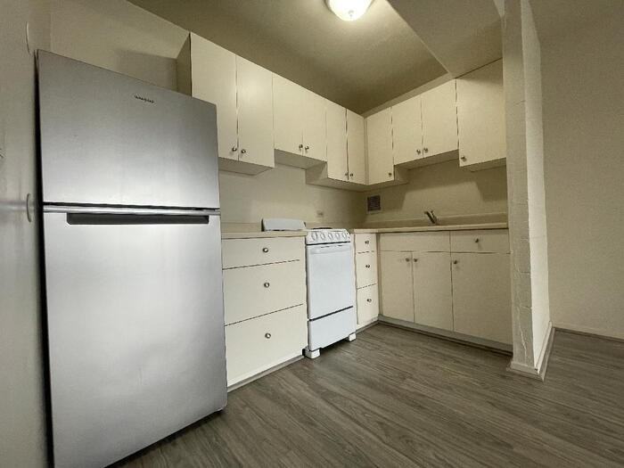 1415 Victoria St #410 - Photo 3 of 5