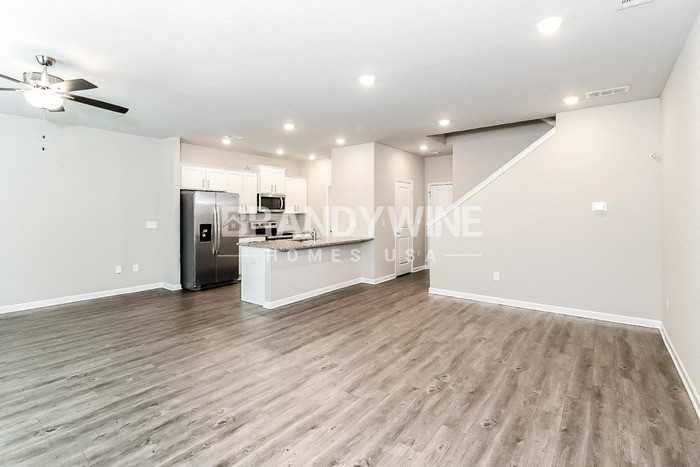 111 Windflower Way - Photo 4 of 29