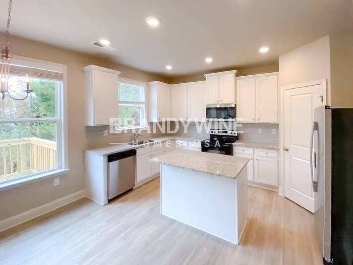 1116 E Shoreview Rd - Photo 6 of 16