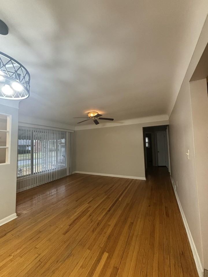 12116 Columbia - Photo 4 of 17