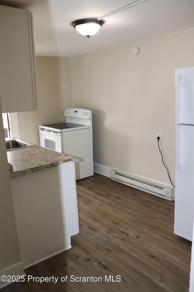 105 Sambourne St Apt 3 #3 - Photo 6 of 16