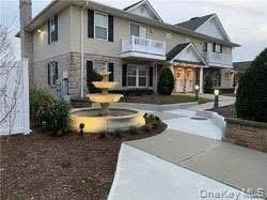 featured image of 580 W Montauk Hwy Apt 22 #22