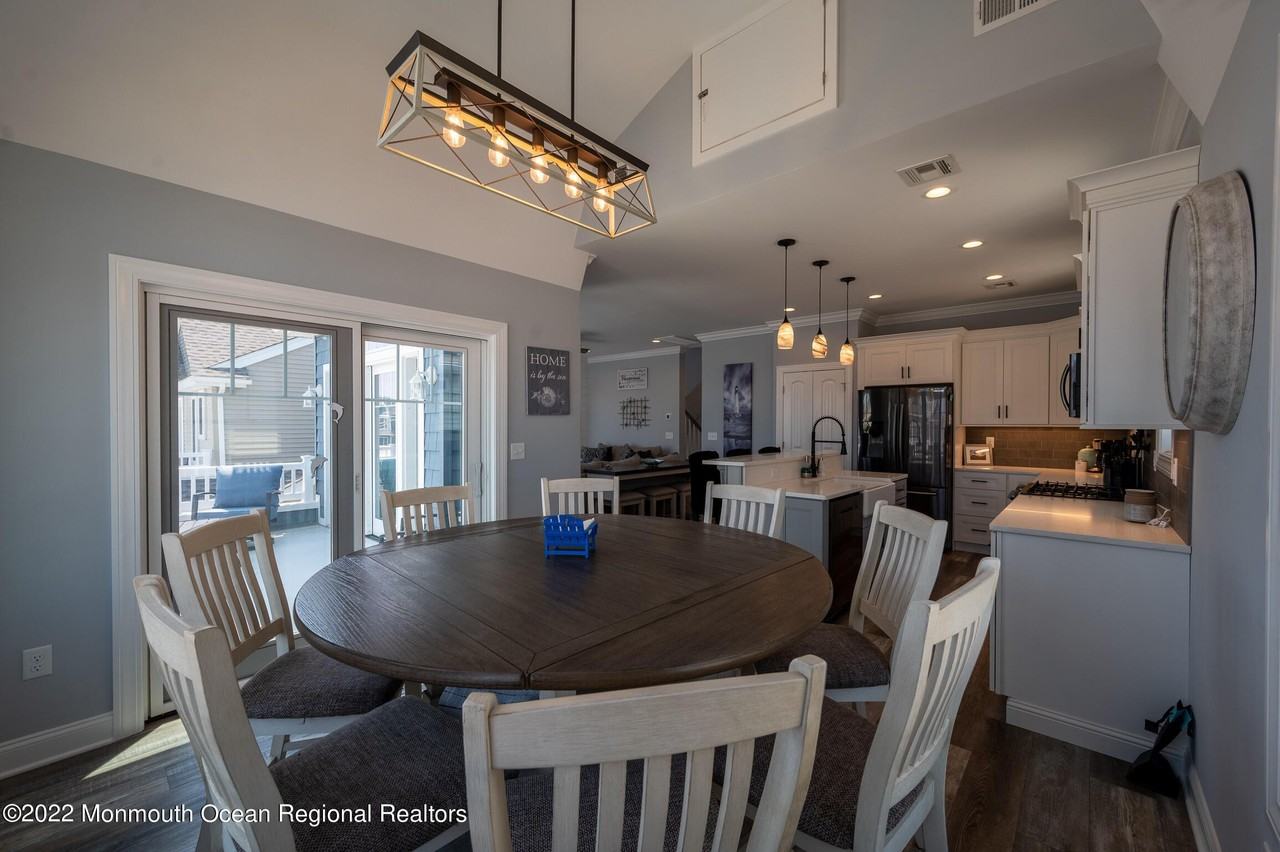 29 Fielder Ave - Photo 6 of 31