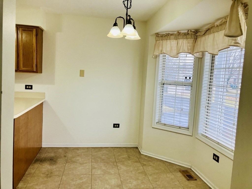 3524 Willowview Ct - Photo 5 of 17