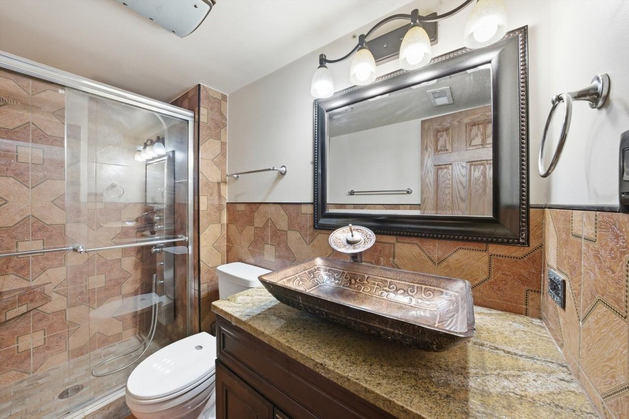 1200 Jacqueline Dr - Photo 6 of 24