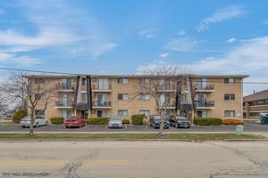 featured image of 200 Madison St Unit 3b #3B