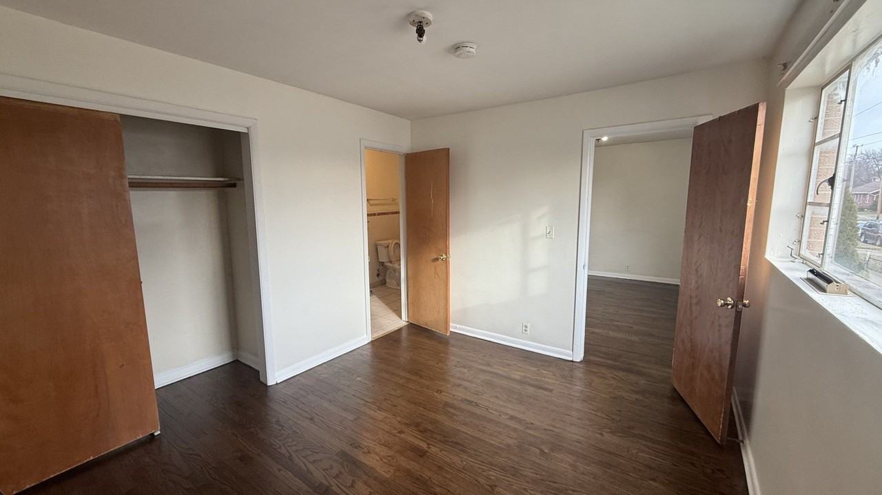 1014 Edwards St Unit 1 #1 - Photo 4 of 10