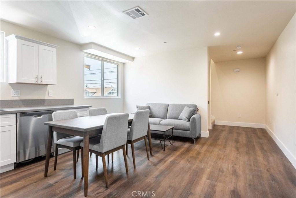 1429 S New Hampshire Ave - Photo 7 of 19