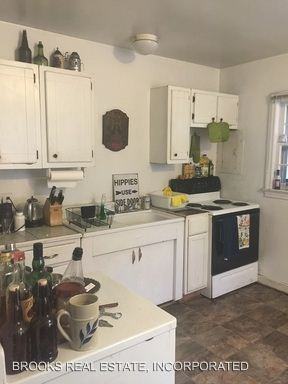 505 Burbank & 5785 Centerville - Photo 2 of 5