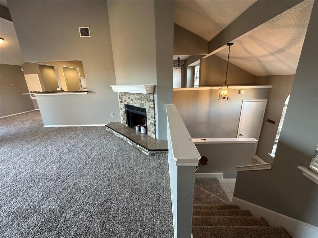 1312 Golden Gate Dr - Photo 2 of 18