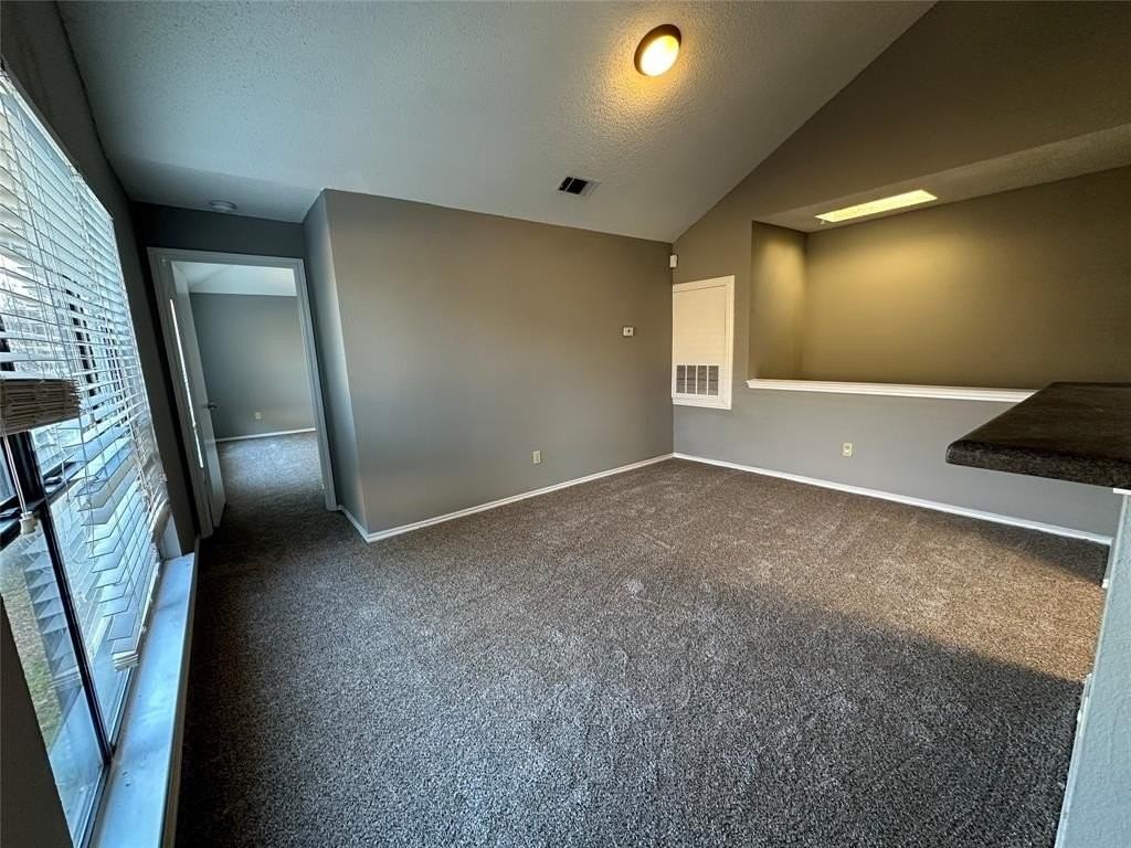 1312 Golden Gate Dr - Photo 6 of 18