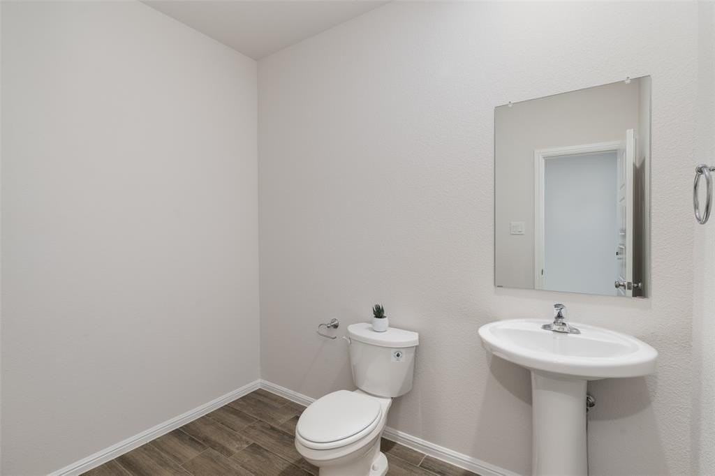 429 Wydown Dr - Photo 6 of 25