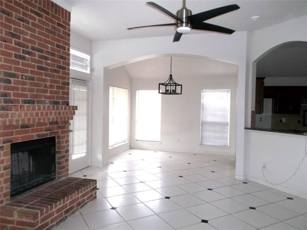 6006 Team Ct - Photo 4 of 31