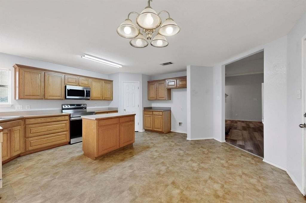 729 Ridgehill Dr - Photo 7 of 18