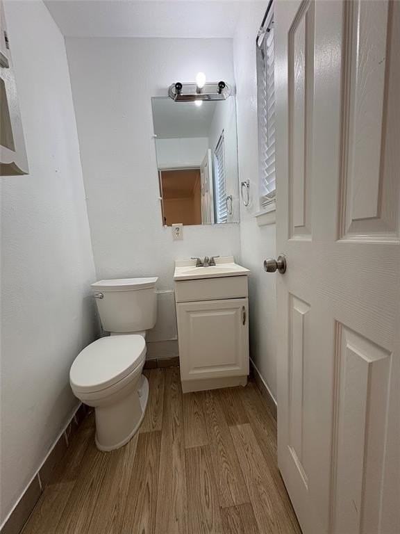 2217 Linwood Ln - Photo 5 of 6