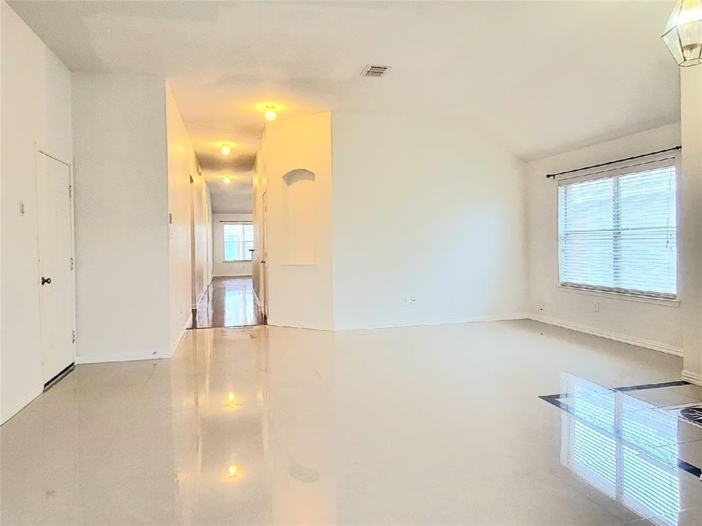 1056 Wood Brook Dr - Photo 6 of 33