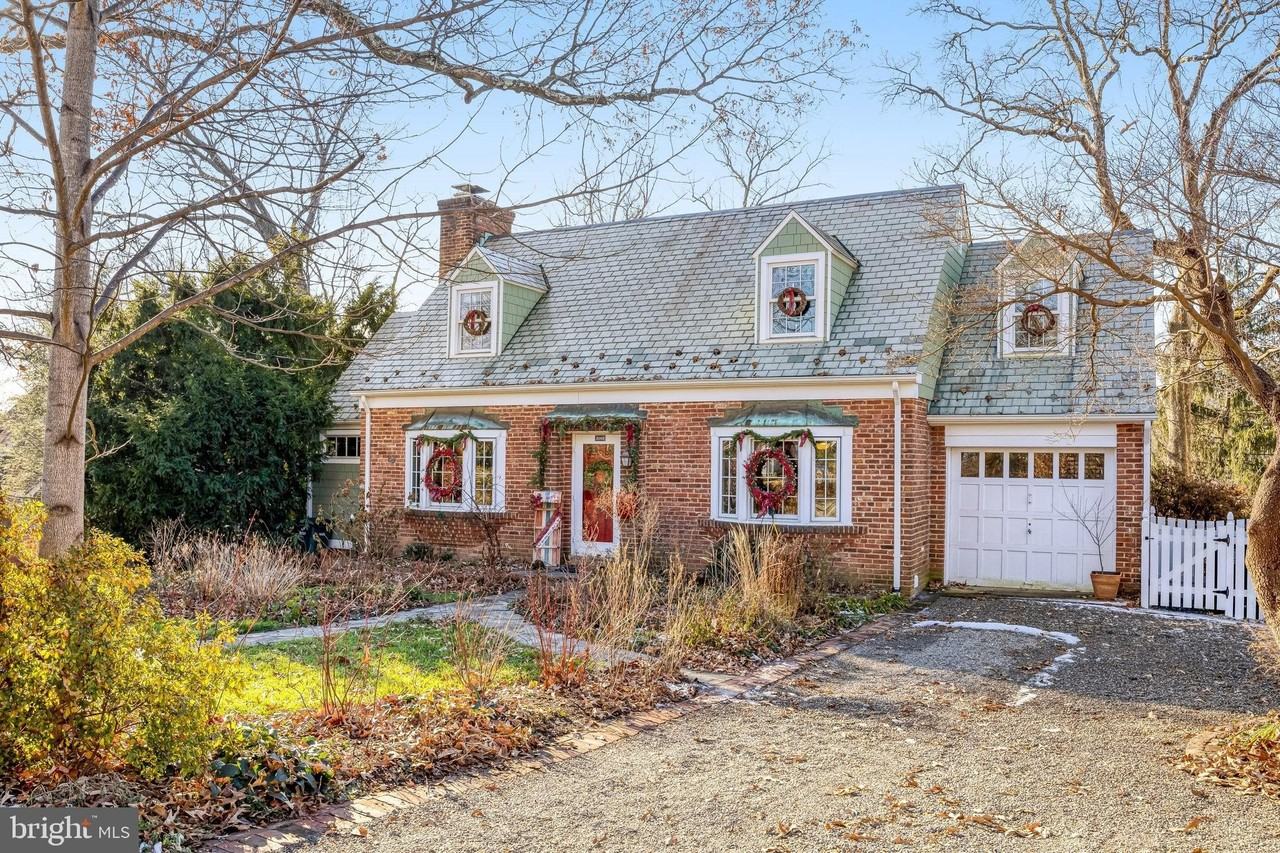 3062 N Quincy St - Photo 2 of 41