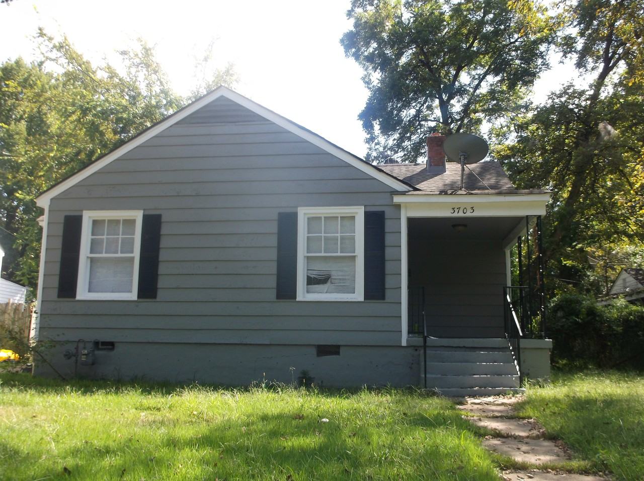 3703 Fairoaks Ave - Photo 2 of 8