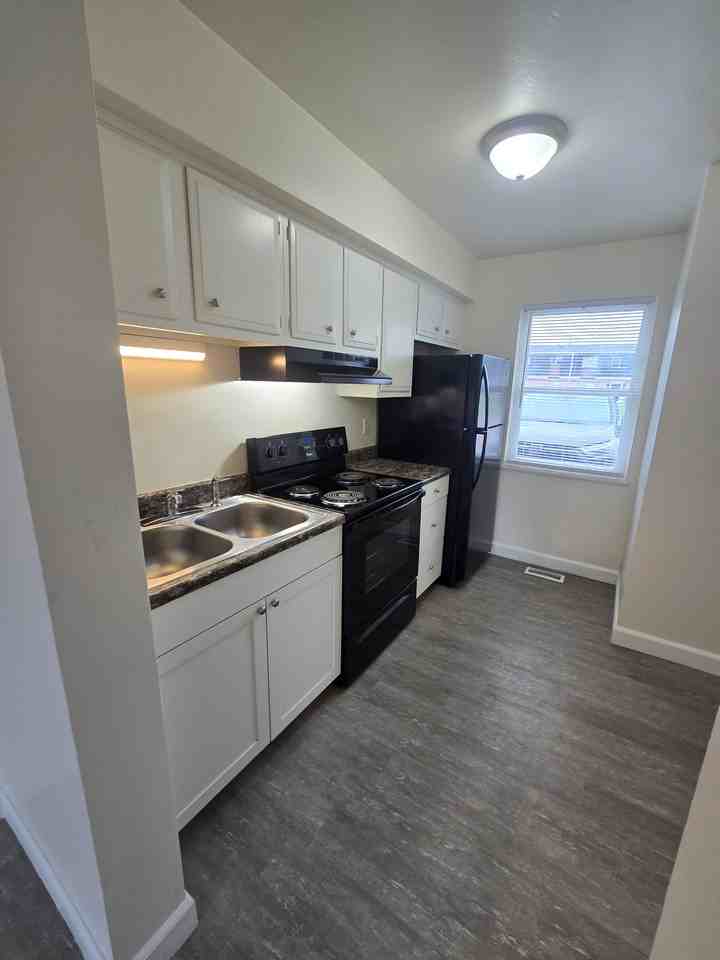 104 Poplin Pl #5 - Photo 6 of 7