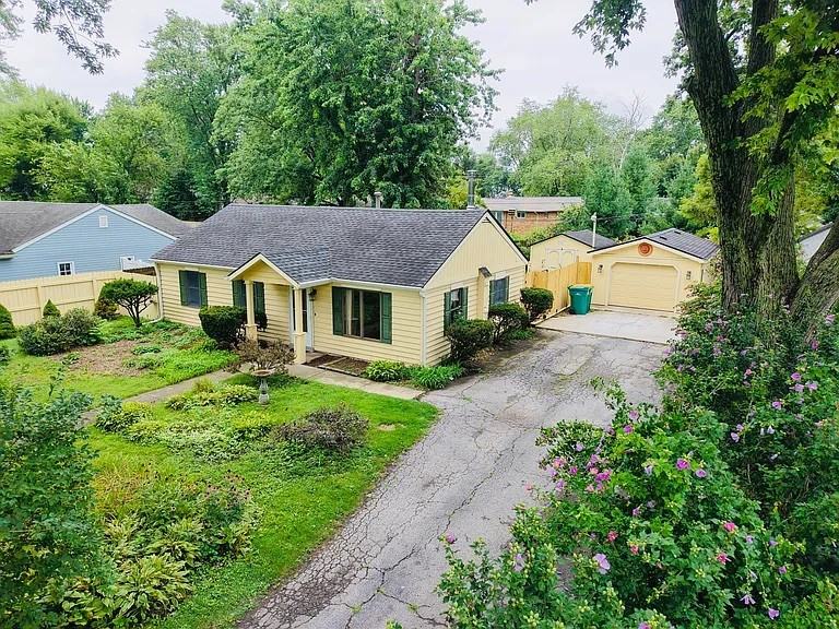 8316 Rutledge St - Photo 2 of 39