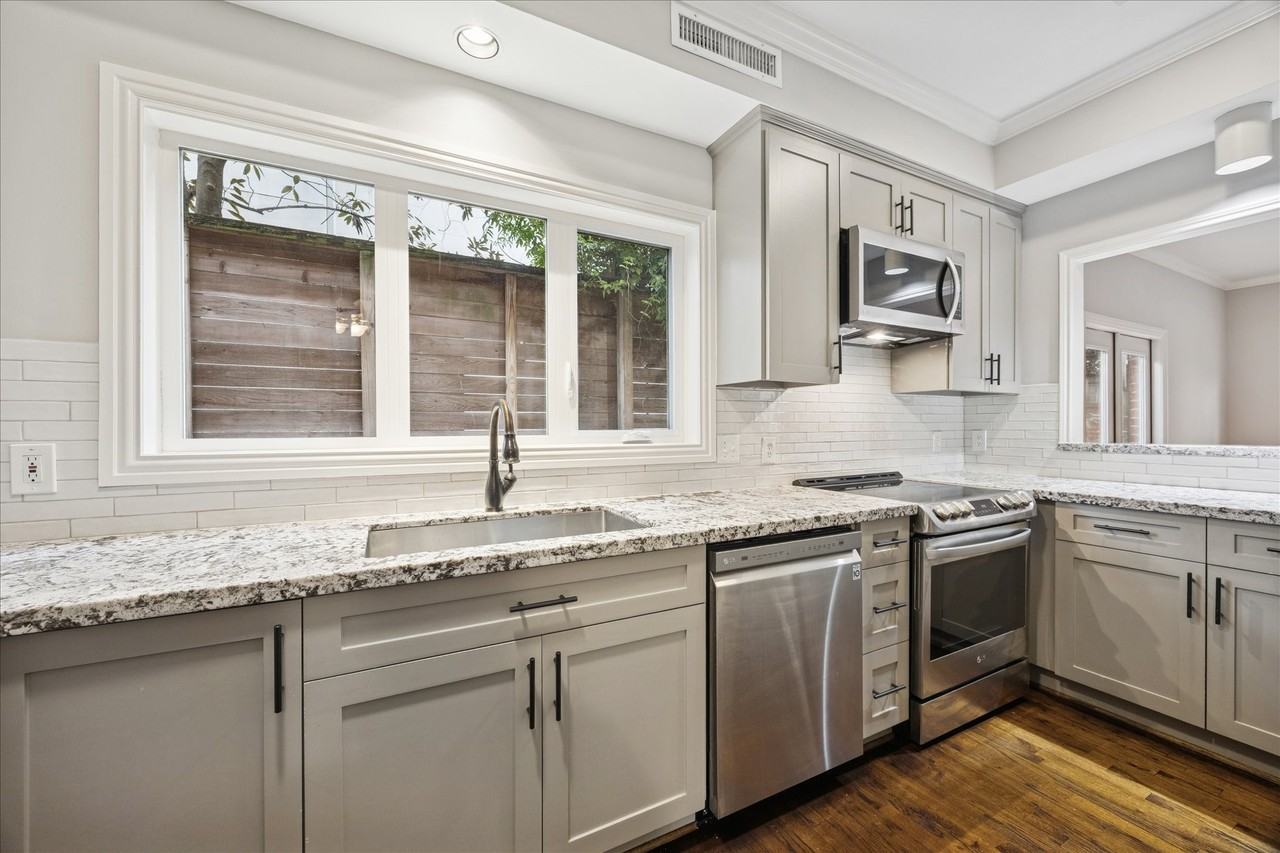 2113 Potomac Dr #2113D - Photo 5 of 15