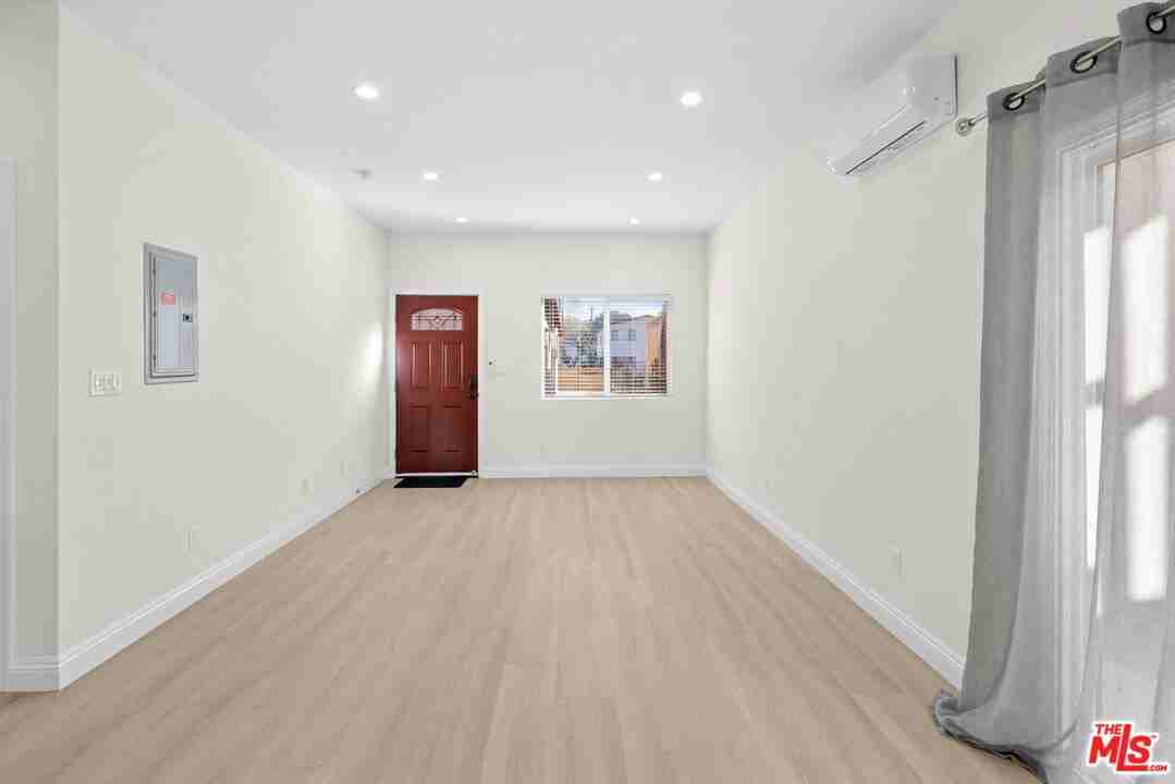 2445 Harwood St #2445-2443 - Photo 7 of 22