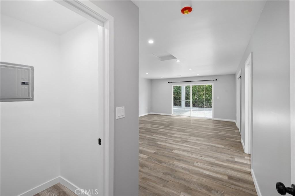 19613 Lanark St #196131-4 - Photo 2 of 38