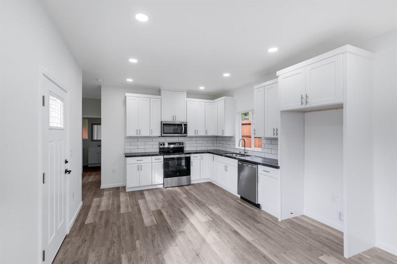 7750 Wachtel Way #7750 - Photo 3 of 14