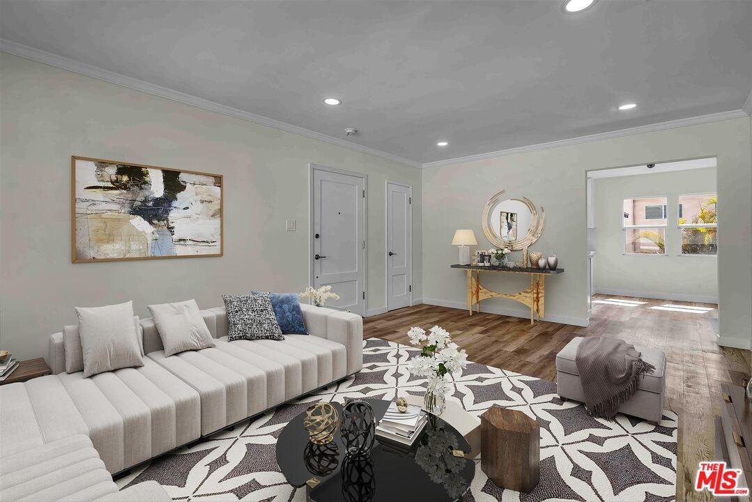 11575 Riverside Dr #11575 - Photo 5 of 16