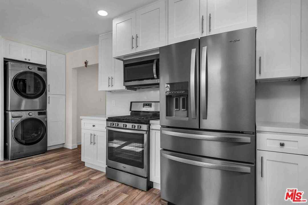 11575 Riverside Dr #11575 - Photo 7 of 16